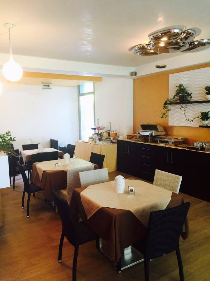 Santa Caterina Hotel